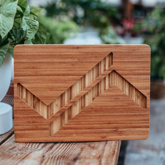 Zig Zag Cheese and Crackers Board - Organic Bamboo